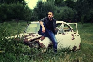Slim besparen op auto-onderdelen: tips en trucs voor de beste deals